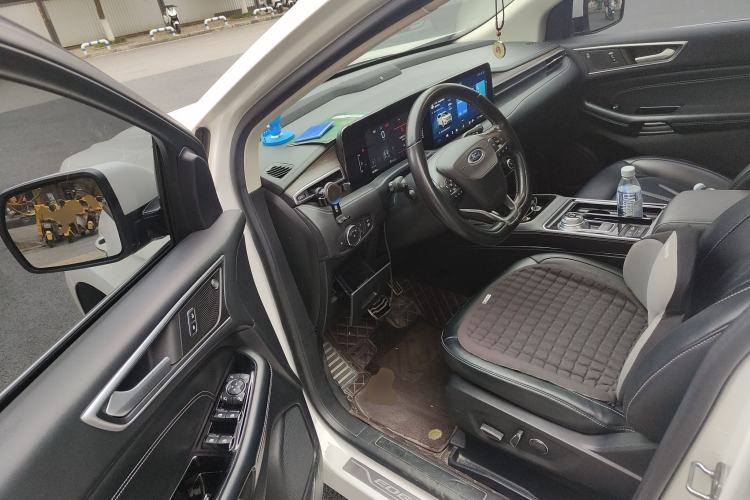 Used Ford Edge 2021 PLUS EcoBoost 245 Two-Wheel-Drive Titanium 7-Seater