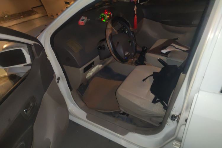 Used FAW Weizhi 2011 Sedan 1.5L Manual Elite Model