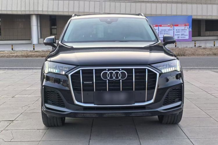 Used Audi Q7 2020 55 TFSI quattro S line sports model