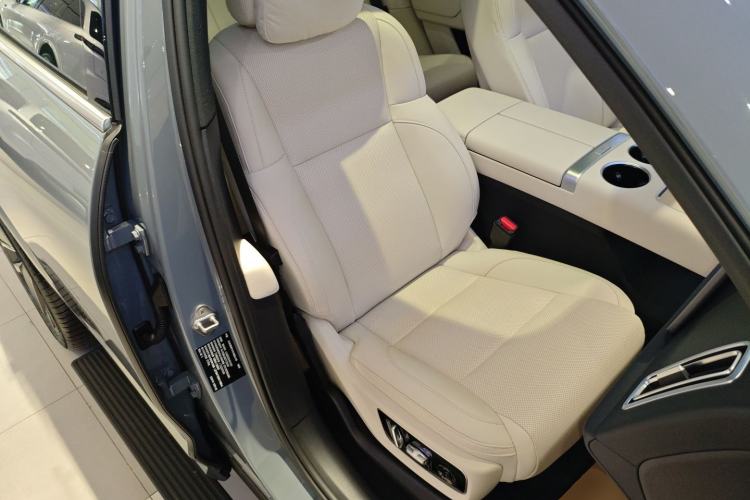 Used Li Auto L7 2025 Max Smart Refresh Edition