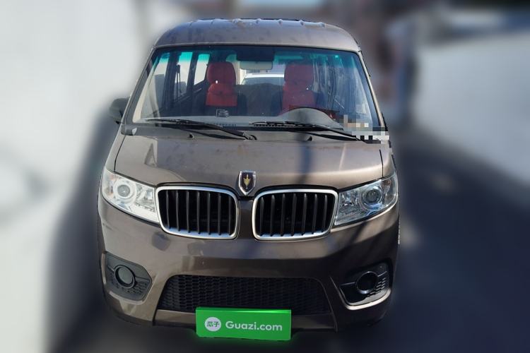 Used Jinbei Hiace X30 2023 1.5L Wealthy-Style Passenger Van 5/6/7-Seater Non-Air-Conditioned Version SWC15M
