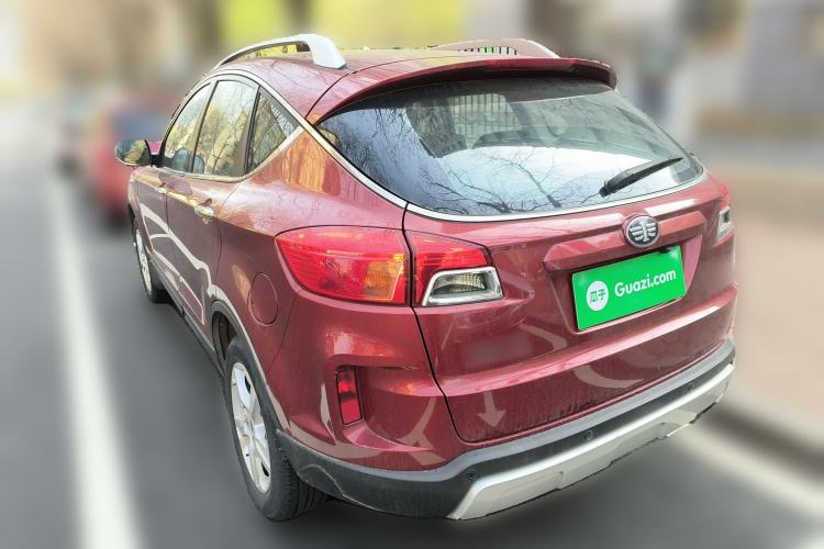 Used Bestune X80 2013 2.0L automatic comfort version
