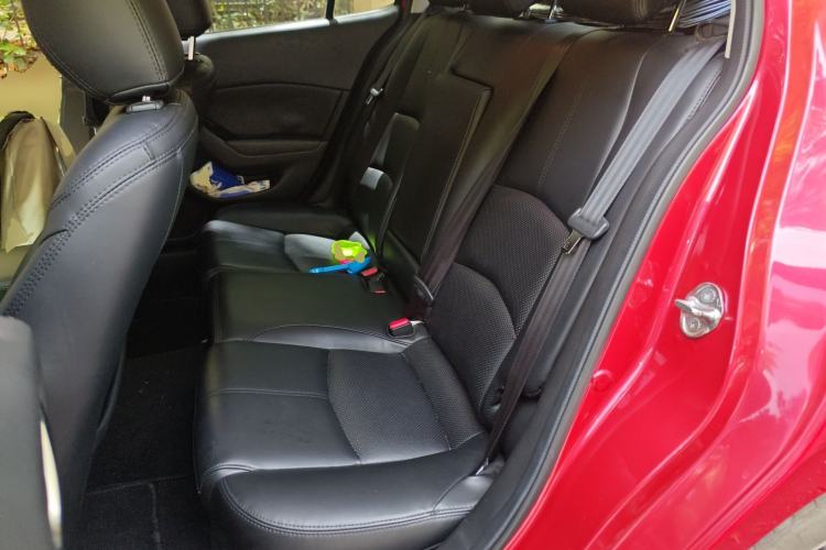 Used Mazda 3 Axela 2017 Sedan 1.5L Automatic Luxury Model Emission Standard China V