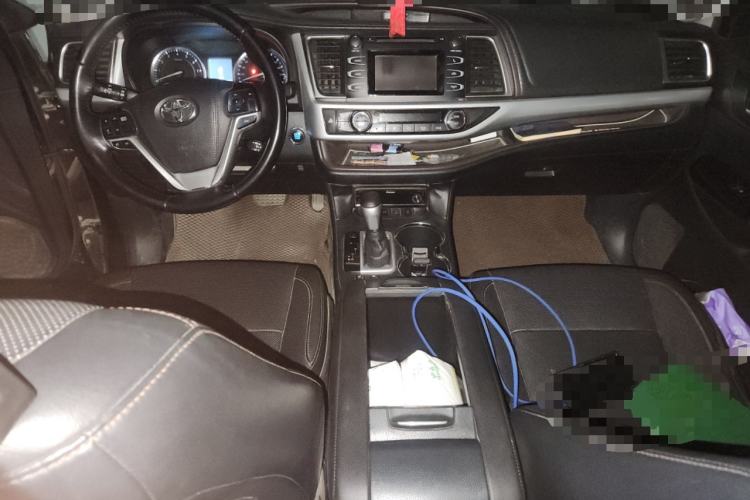 Used Toyota Highlander 2015 2.0T Four-Wheel Drive Luxury Edition 7-Seater
