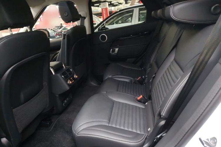 Used Land Rover Discovery 2024 360 PS S
