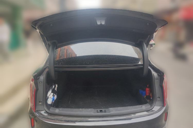 Used Hongqi E-QM5 2022 431 km Charge & Enjoy Edition