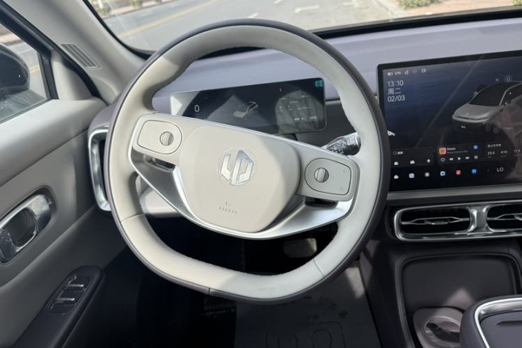 Used Leapmotor B10 2025 510 LiDAR Version Steering Wheel