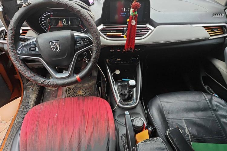 Used Baojun 510 2017 1.5L Manual Fashion Model
