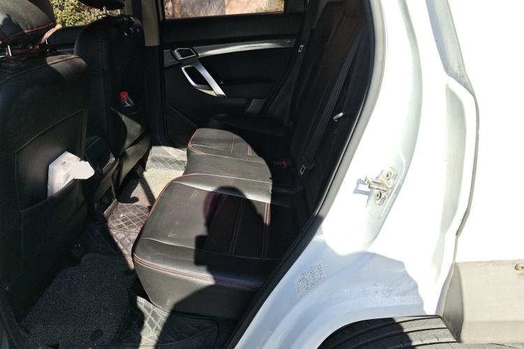 Used BAIC Off-Road BJ20 2016 1.5T CVT Elite Model Interior 4