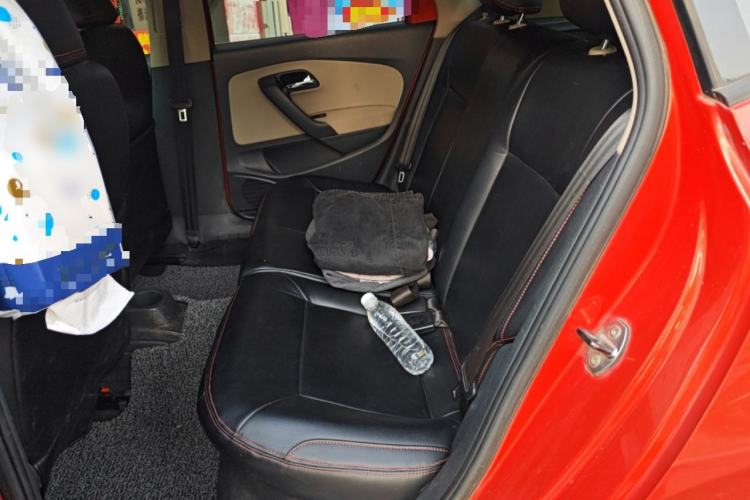 Used Volkswagen Polo 2011 1.4L Manual ZhiShang Edition Left Rear Seat