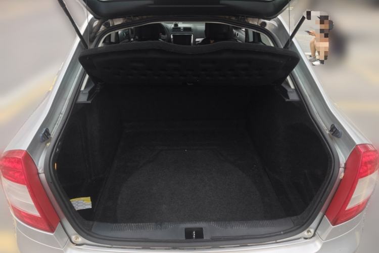 Used Skoda Octavia 2014 1.6L Manual Yijie Edition Trunk