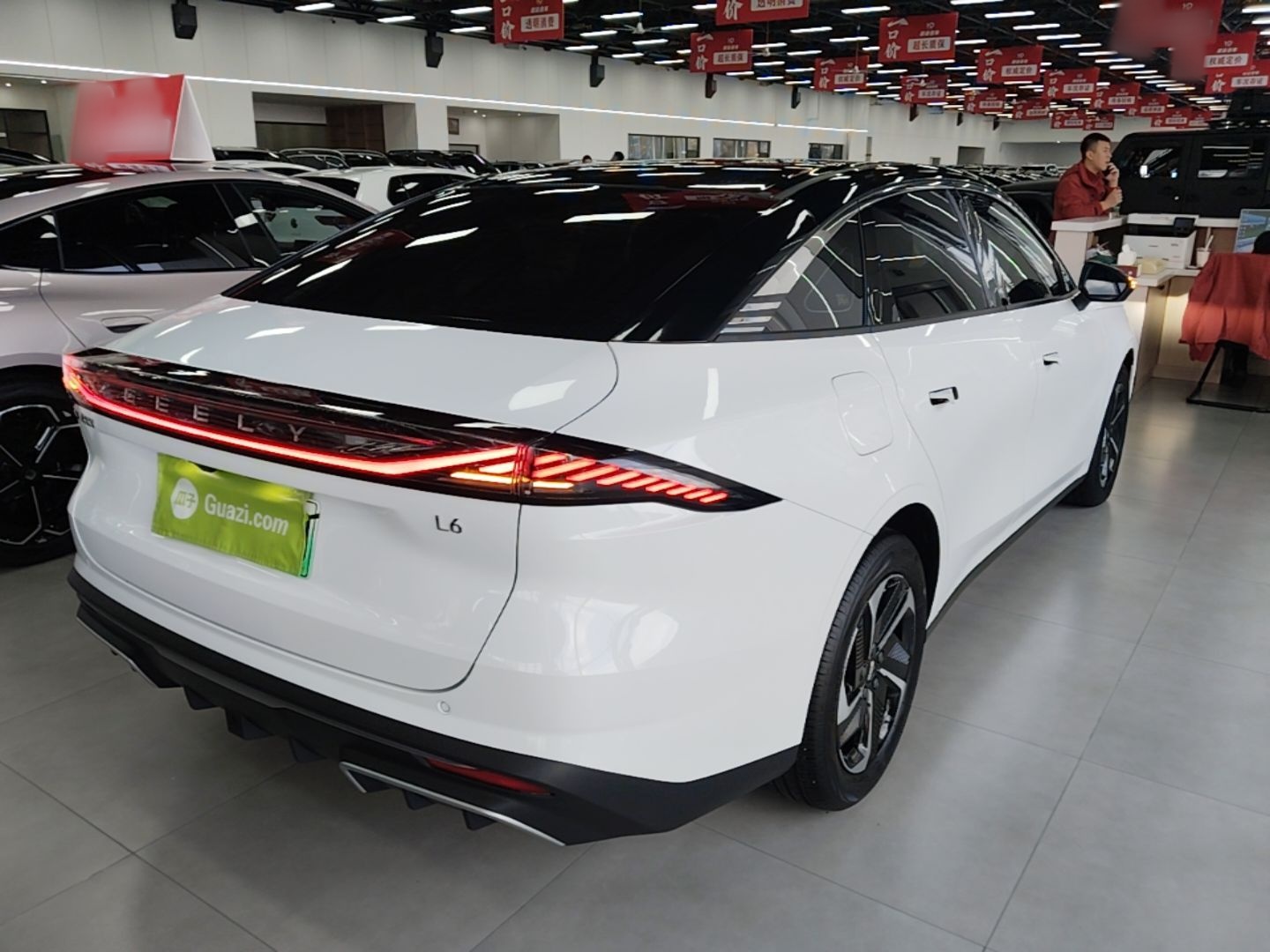 Geely Galaxy L6 2024 125km PLUS Dragon Edition — снимка 6