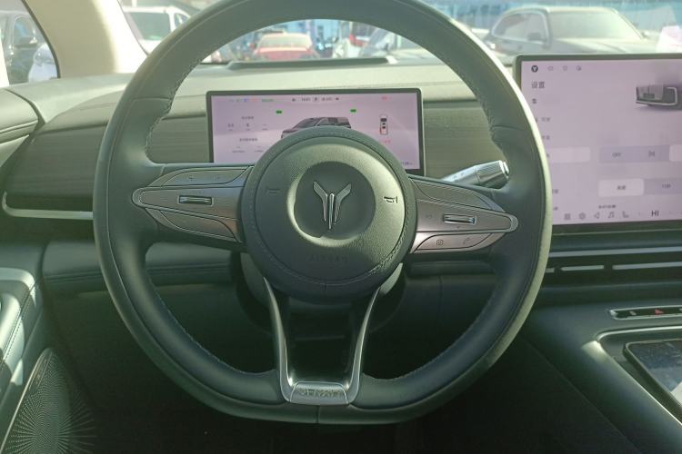 Used VOYAH Dream 2026 Model PHEV Qiankun Ultra Steering Wheel