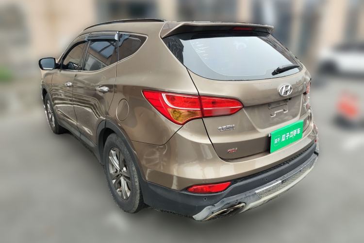 Used Hyundai Santa Fe 2013 2.4L Automatic Two-Wheel Drive Smart Version Rear Left 45 Deg