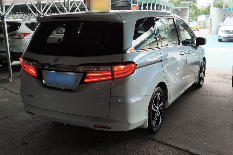 Used Honda Odyssey 2017 2.4L Luxury Edition Rear Right 45 Deg