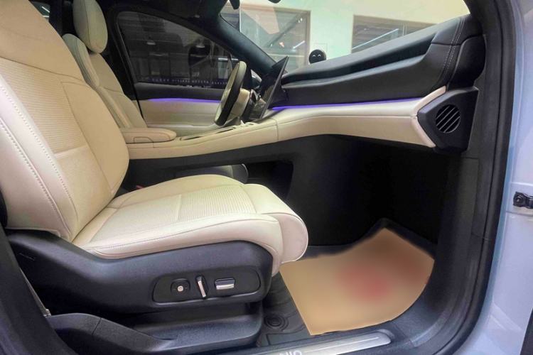 Used Nio ES6 2023 75 kWh
