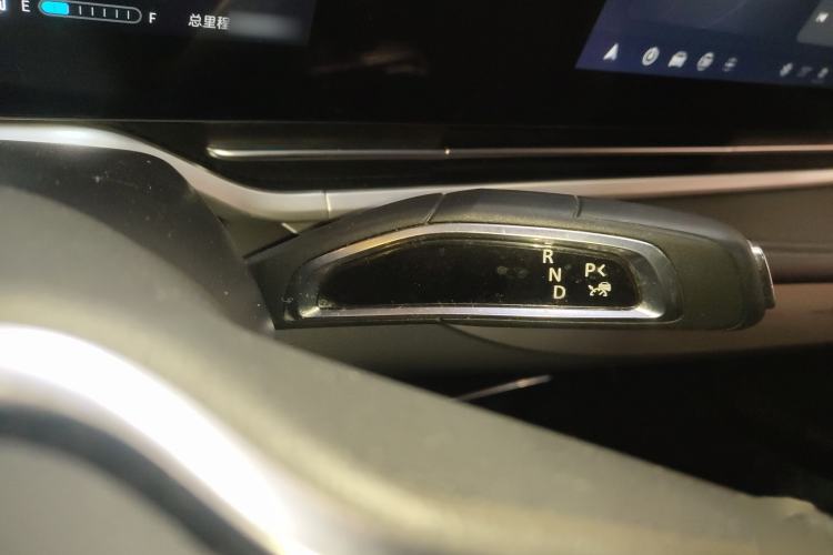 Used SAIC MAXUS G90 2022 2.0T Starry Seven-Seater