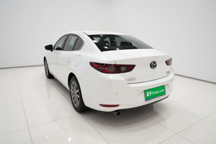 Used Mazda 3 Axela 2020 1.5L Automatic ZhiMei Edition Exterior 2