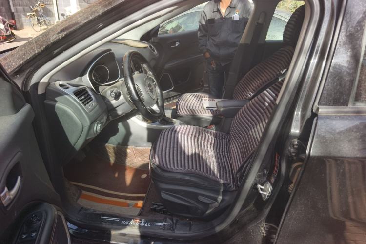 Used Jeep Compass 2019 220T Automatic Enjoyment Version Left Front Seat