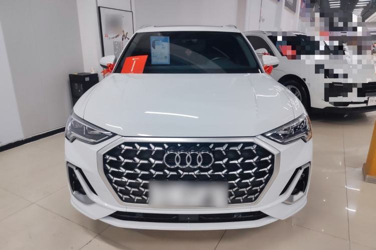 Used Audi Q3 2024 35 TFSI Fashion Dynamic Edition
