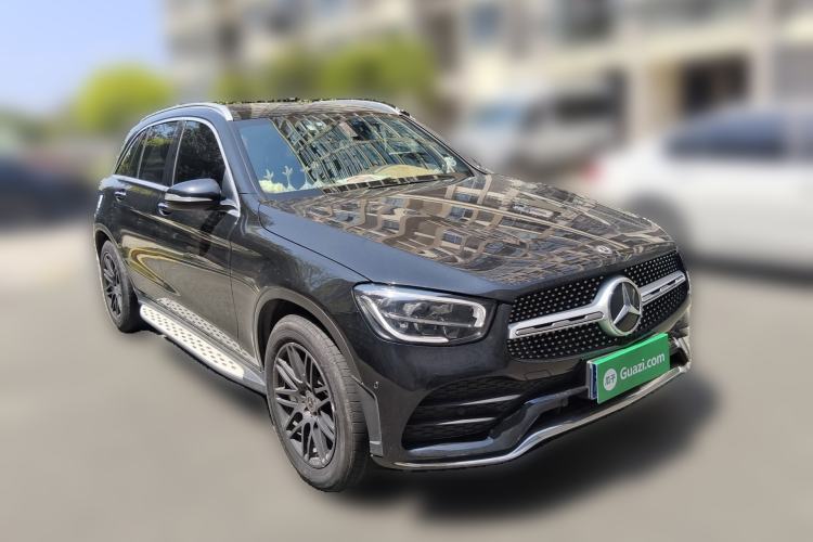 Used Mercedes-Benz GLC 2020 Facelifted GLC 260 L 4MATIC Dynamic Edition Front Right 45 Deg