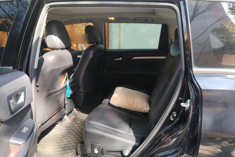 Used Toyota Highlander 2015 2.0T Four-Wheel Drive Luxury Edition 7-Seater