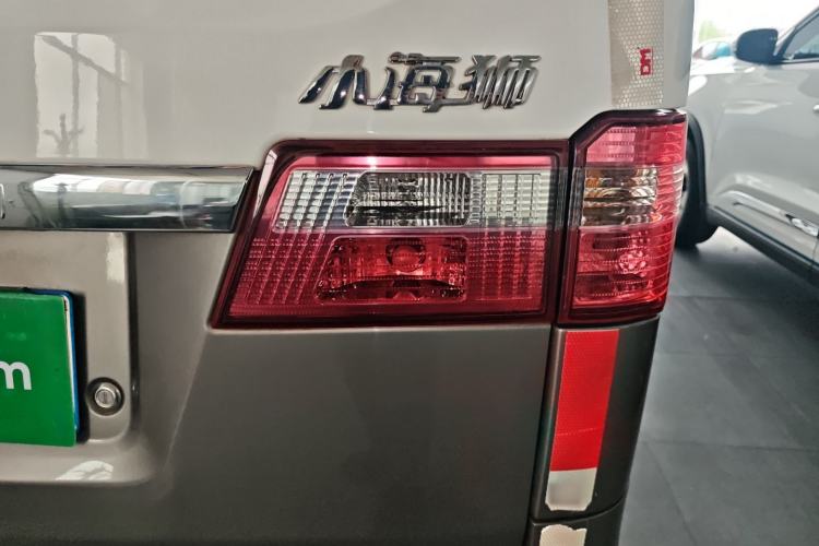 Used Jinbei Hiace X30 2021 1.5L Comfort Model Base Version (No Air Conditioning) Van China VI Standard SWC15M Exterior 3