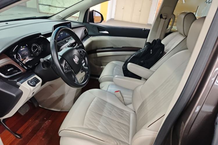 Used Buick GL8 2021 Land Cruiser Executive Class 652T Luxury Model