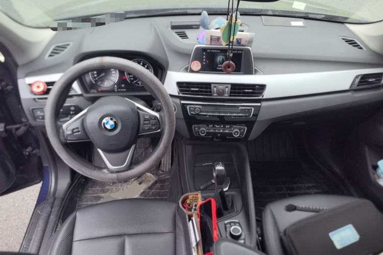 Used BMW X1 2019 sDrive20Li Leading Model Center Console