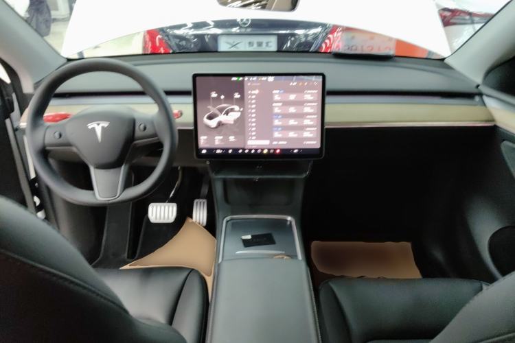 Used Tesla Model Y 2022 Performance High-Performance All-Wheel-Drive Version Center Console
