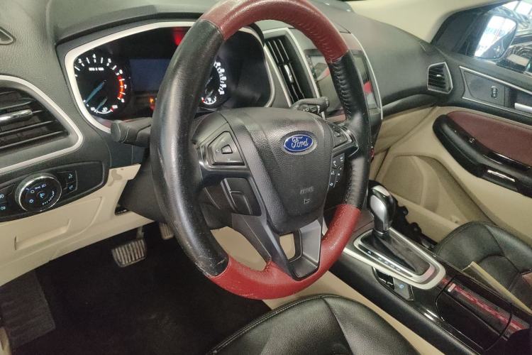 Used Ford Edge 2016 EcoBoost 245 Two-Wheel-Drive Titanium 5-Seater
