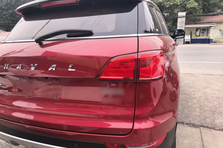 Used Haval H6 Coupe 2015 Blue-Label Facelift 2.0T Manual Two-Wheel Drive Urban Version