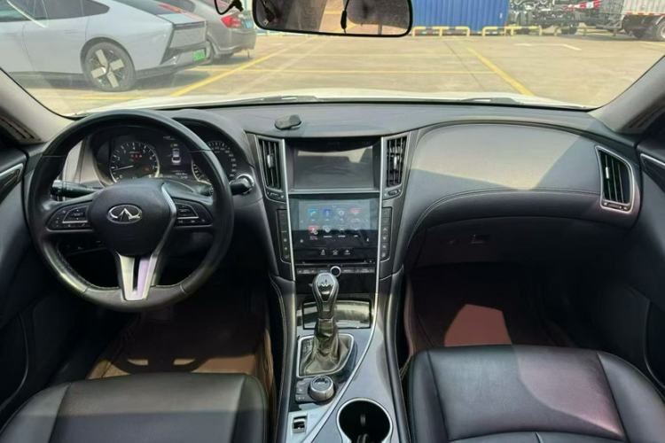 Used Infiniti Q50L 2018 2.0T Comfort Edition China VI Standard