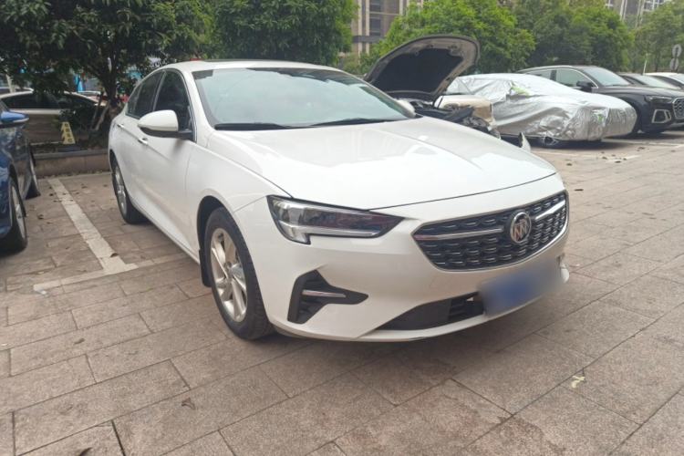 Used Buick Regal 2022 552T Smart Edition Front Right 45 Deg