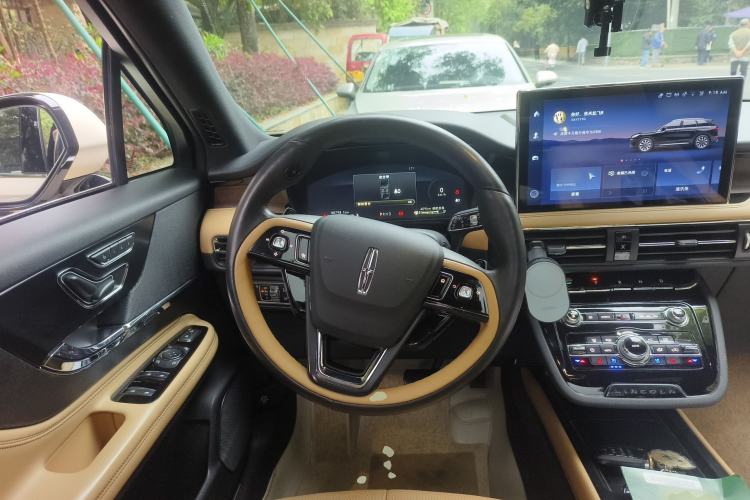 Used Lincoln Corsair 2022 2.0T Two-Wheel Drive Luxury Edition Steering Wheel