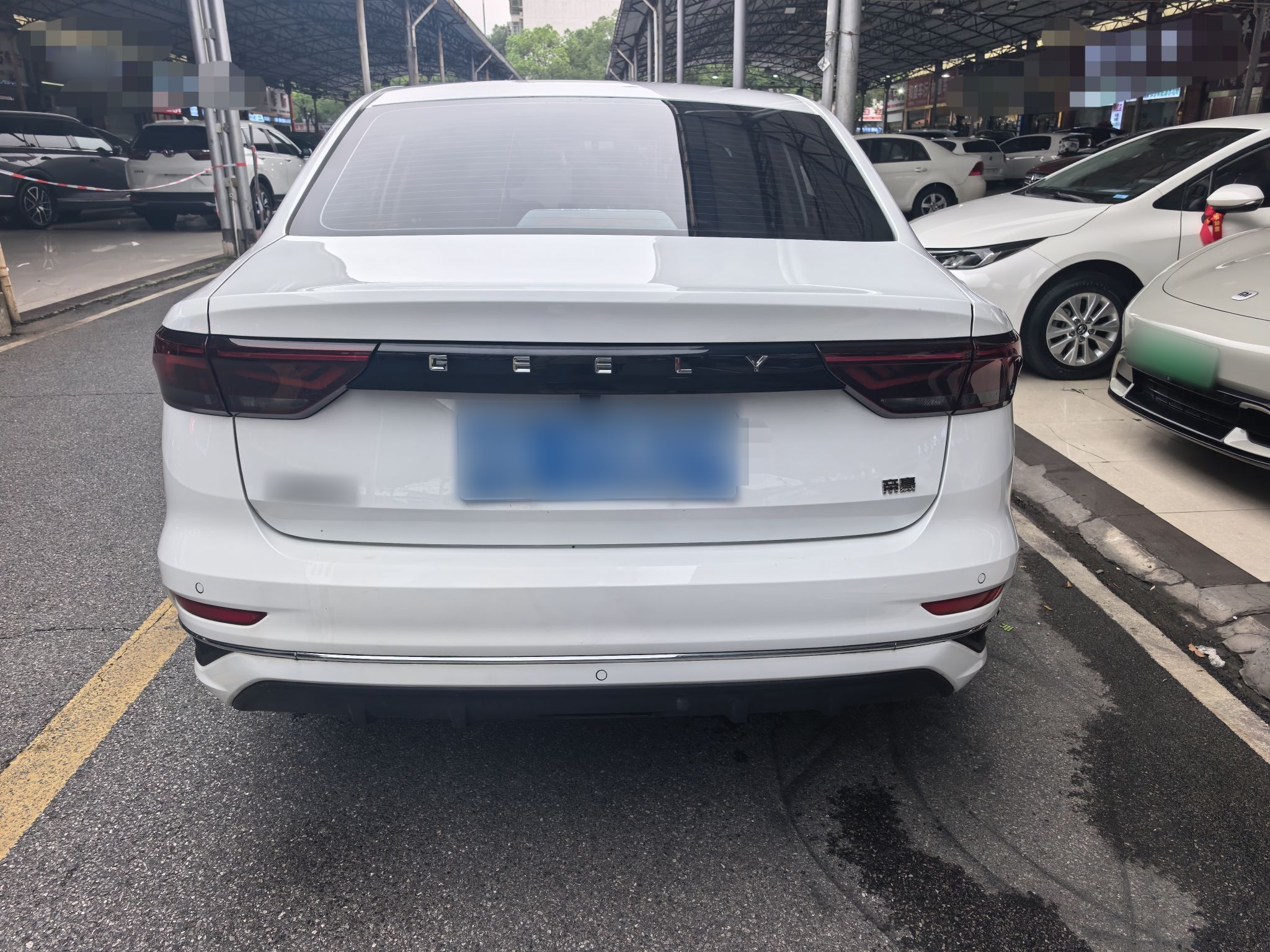 Geely Auto Emgrand 2025 4th Generation 1.5L CVT Longteng Edition — снимка 15