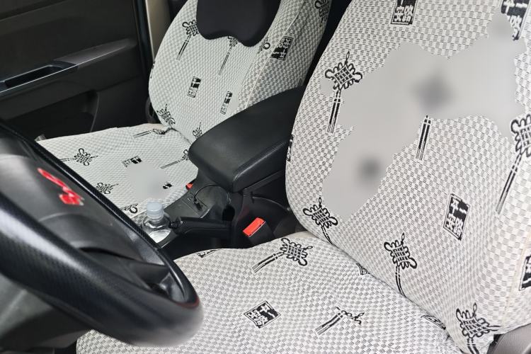 Used Wuling Hongguang V 2022 1.5L Jingqu Version Hydraulic Power Steering LAR Left Front Seat