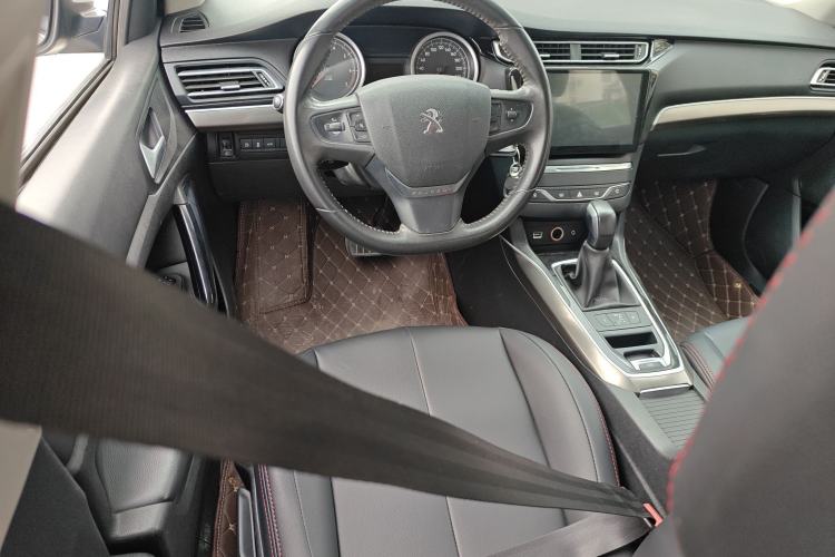 Used Peugeot 408 2015 1.2T Automatic Luxury Edition Steering Wheel