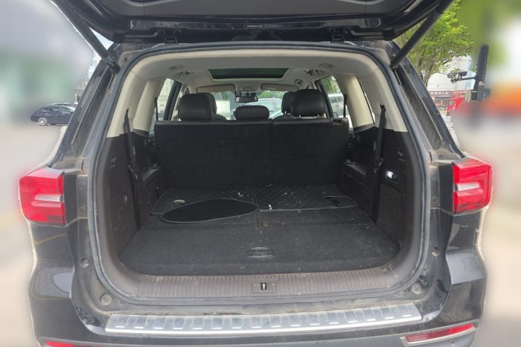 Used Roewe RX8 2019 30T Smart Connectivity Four-Wheel Drive Supreme Flagship Edition
