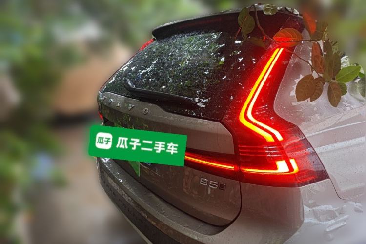 Used Volvo V90 2022 Cross Country B5 AWD Prestige Edition
