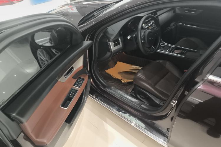 Used Jaguar XFL 2017 XFL 2.0T 200PS Luxury Edition