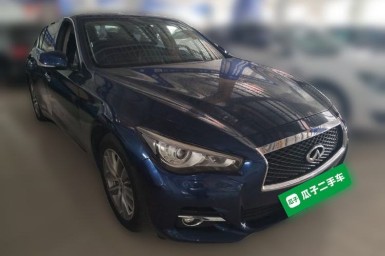 Used Infiniti Q50L 2015 2.0T Enjoyment Edition Front Right 45 Deg