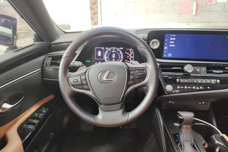 Used Lexus ES 2023 260 Excellence Edition Steering Wheel