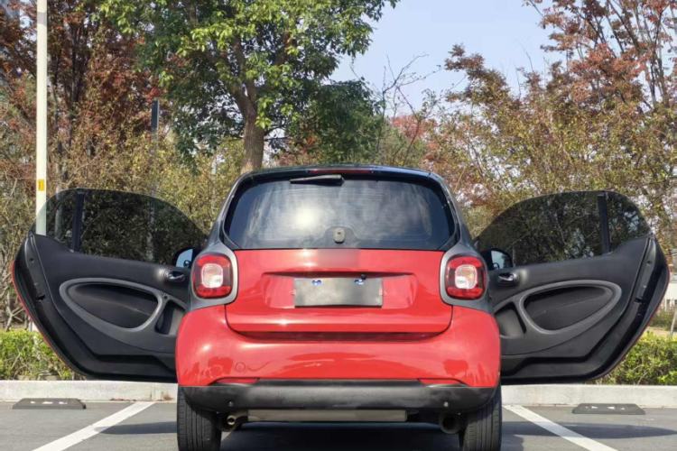 Used smart fortwo 2018 1.0L 52kW Hardtop Passion Edition China V Standard
