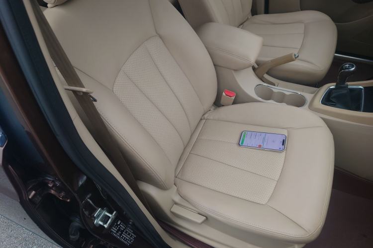 Used Baojun 730 2014 1.5L manual Comfort ESP version 7 seats
