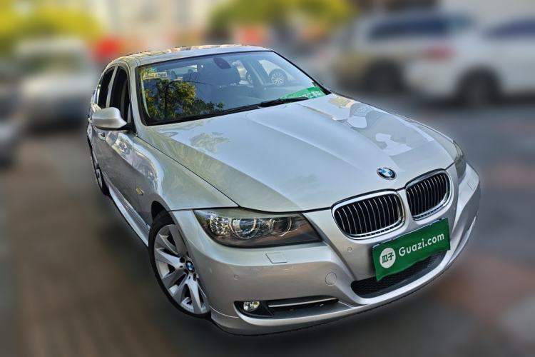 Used BMW 3 Series 2010 320i Luxury Model
