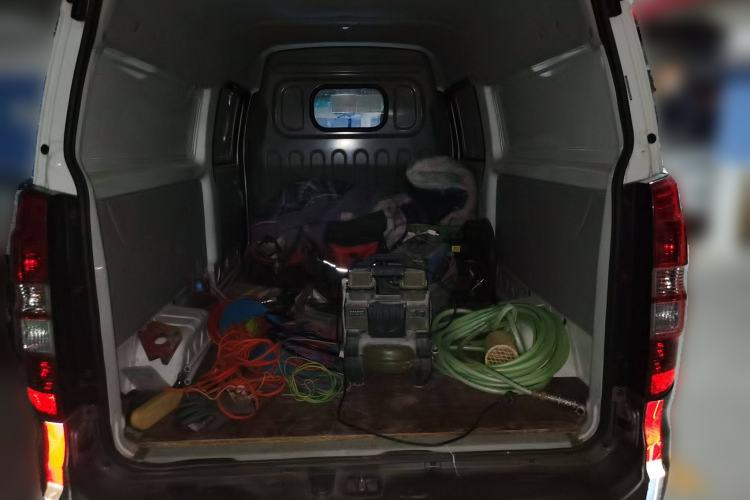 Used Jinbei New Hiace S 2023 1.5L Wealth Edition Van 2/5-Seater Air-Conditioned Model SWC15M
