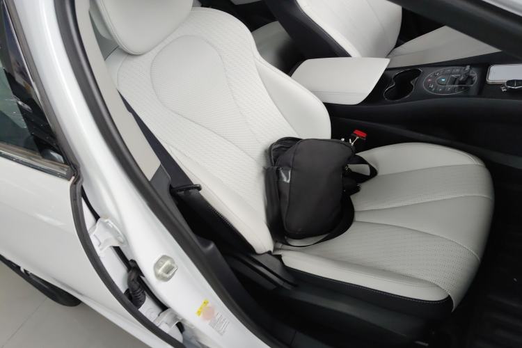 Used BYD Seal 05 DM-i 2025 DM-i Intelligent Drive 120KM Flagship Model Right Front Seat