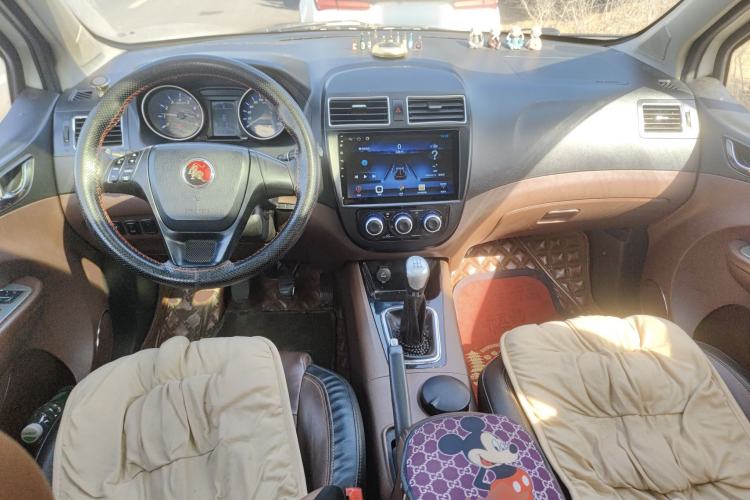 Used FORTHING Joyear X5 2015 1.6L Manual Luxury Model Center Console