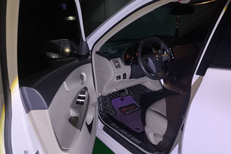 Used Toyota Corolla 2013 Special Edition 1.8L CVT ZhiKu GL-i